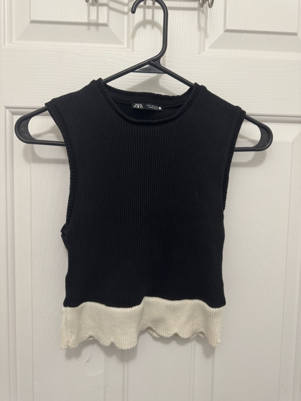 ZARA Black Ribbed Tank Top with Cream Scalloped Hem